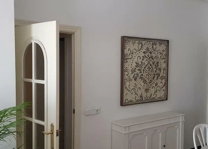 Domus Centro Frente A Torres De Serrano 아파트