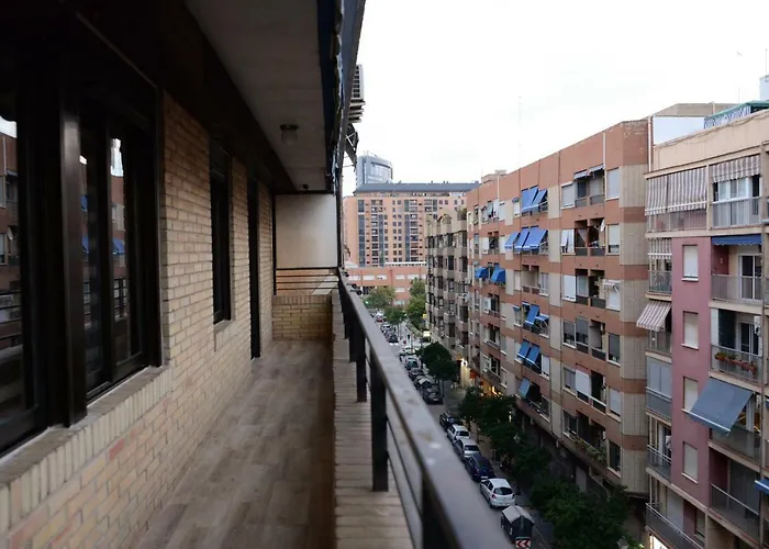 Piso En La Ciudad De Artes Διαμέρισμα