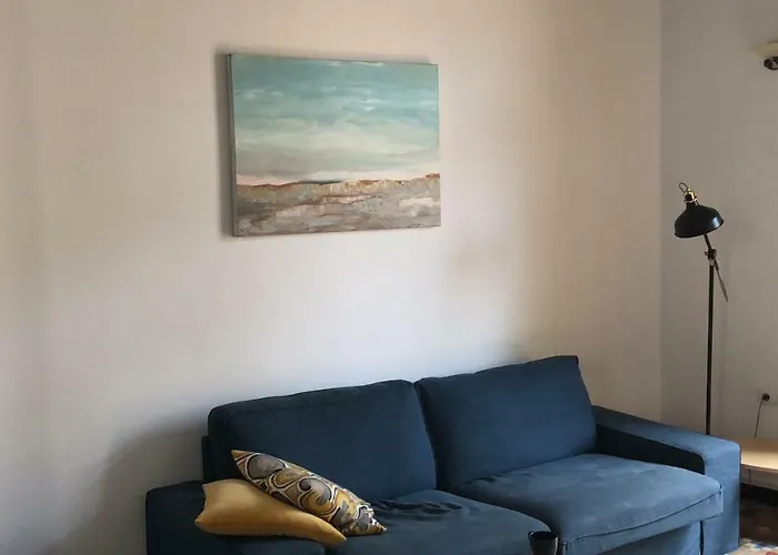 Διαμέρισμα Luminous Attic Down Town *