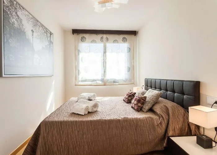 En La Ciudad De Ciencias Y Cerca De La Playa