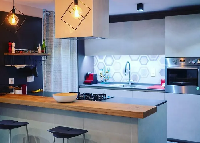 Hexagonal Design Valenza