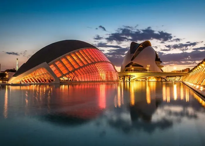 Cerca De La Playa Y Ciudad De Ciencias Διαμέρισμα