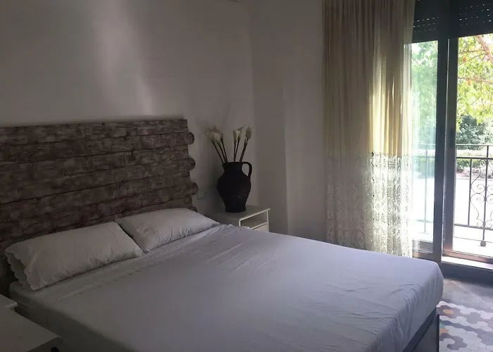 Domus Centro Frente A Torres De Serrano 아파트 발렌시아