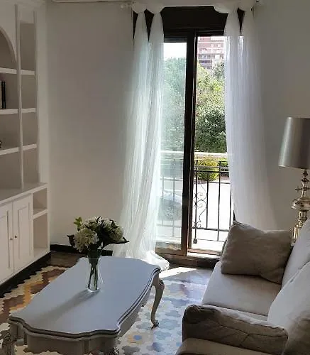 شقة Domus Centro Frente A Torres De Serrano *