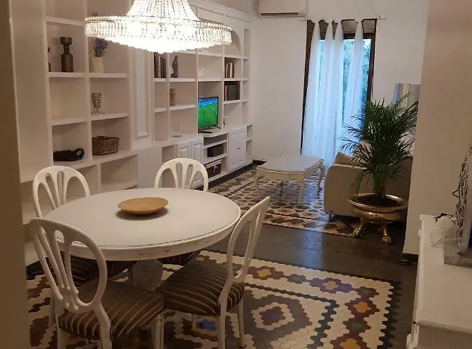 아파트 Domus Centro Frente A Torres De Serrano 발렌시아