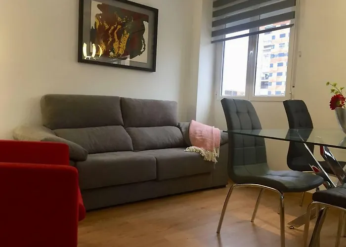 En Universidad Y Cerca De La Playa * 발렌시아