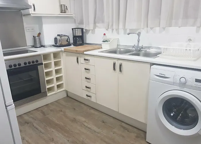 Domus Centro Frente A Torres De Serrano فالنسيا