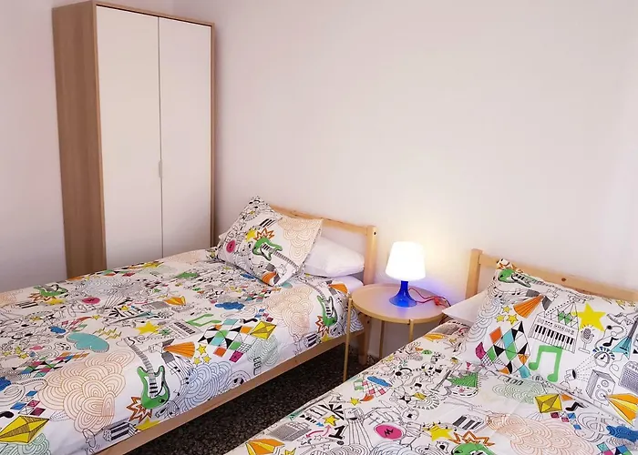 Mercado De Ruzafa. Centro-wifi 발렌시아