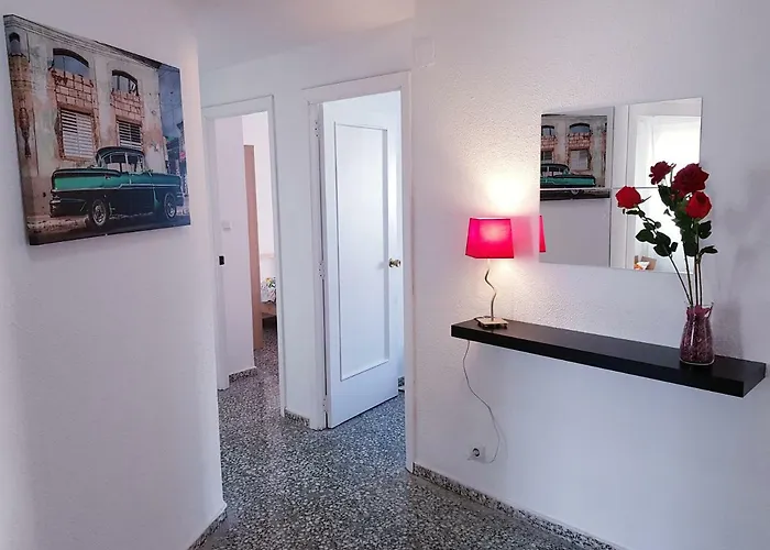 Mercado De Ruzafa. Centro-wifi Βαλένθια