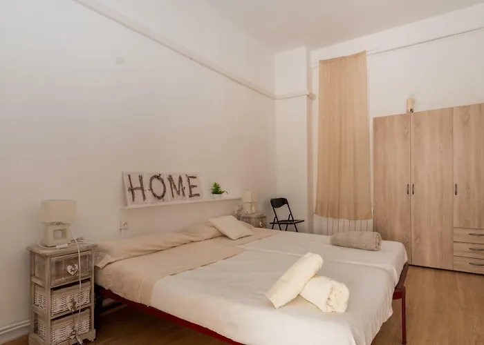 Big Flat At Center Of Valencia. Wifi Διαμέρισμα *