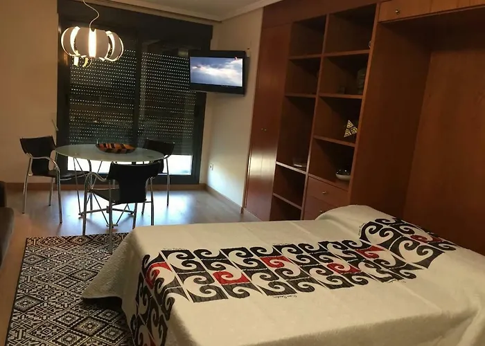 Loft En La Ciudad De Ciencias Y Cerca De La Playa *