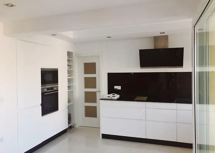 The White Apartment: Luxury, And Design Βαλένθια