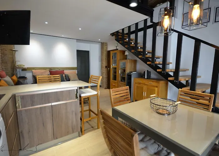 Casita En El Cabanal Con Patio * Valencia