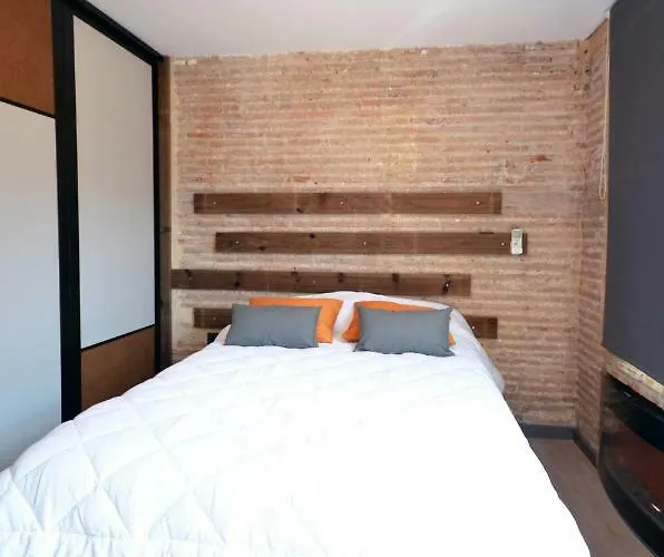 Casita En El Cabanal Con Patio *