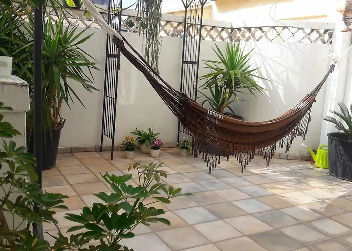 Angel Guimera & Breakfast *