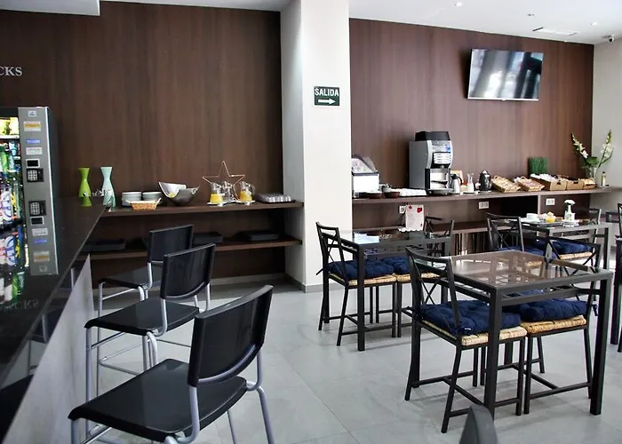 Hotel Olympia Universidades 3*