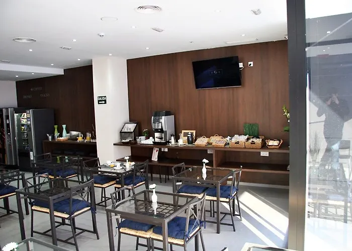 Olympia Universidades Hotel 3*