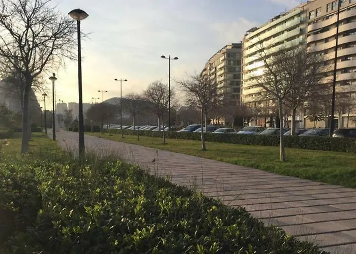 아파트 En La Ciudad De Ciencias Y Cerca De La Playa *