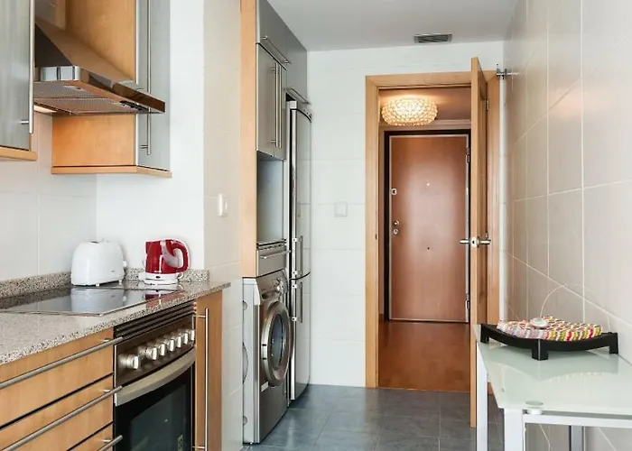 En La Ciudad De Ciencias Y Cerca De La Playa 아파트