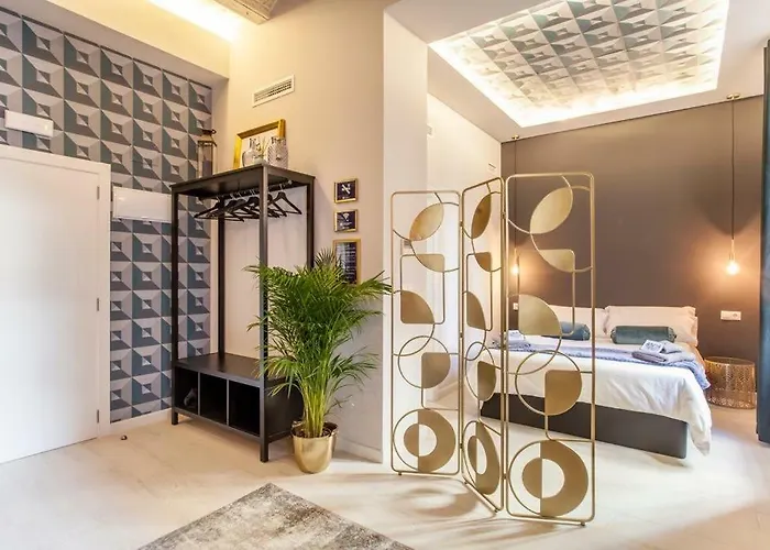 Mediterranean Flats Plaza Redonda Apartment *