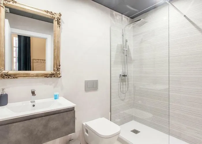 Mediterranean Flats Plaza Redonda Valencia