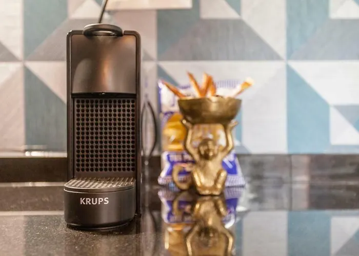 Mediterranean Flats Plaza Redonda Apartment