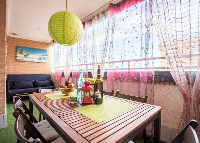 On The Beach,pool,wifi,garage,valencia 아파트 *