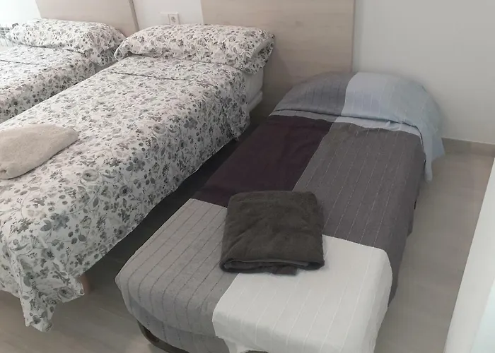 Luxury Front With Pool شقة فالنسيا