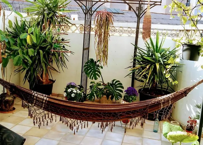 Angel Guimera & Breakfast Couette-café