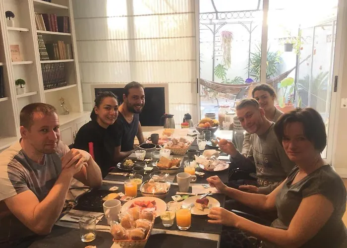 Angel Guimera & Breakfast *