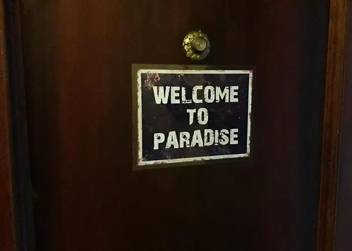 Angel Guimera & Breakfast