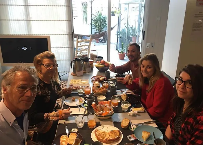 Angel Guimera & Breakfast * Valence