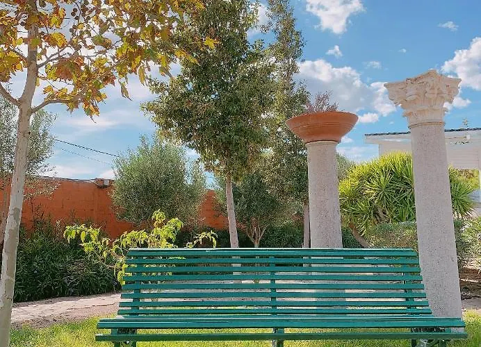 Mom La Punta Penzion