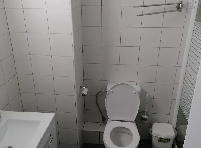 Δωμάτια σε οικογενειακή κατοικία Fully Furnished Double *