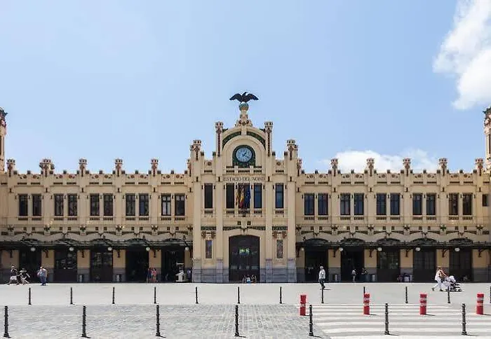 شباب أب فالينسيا *