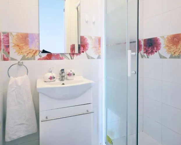 Modern In * Βαλένθια