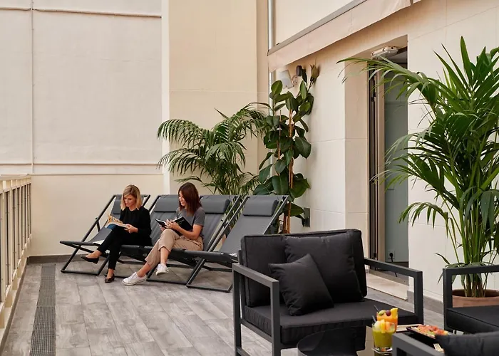 Hotel Mate Cosmo - Centre, 3*