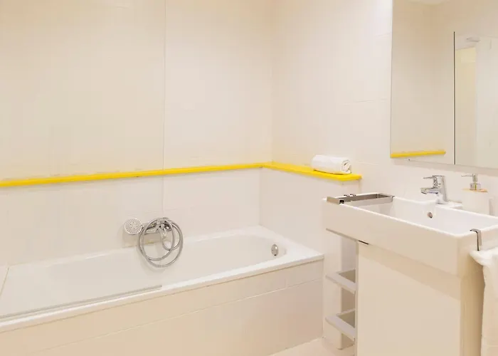 Florit Flats - Torres De Quart I شقة *