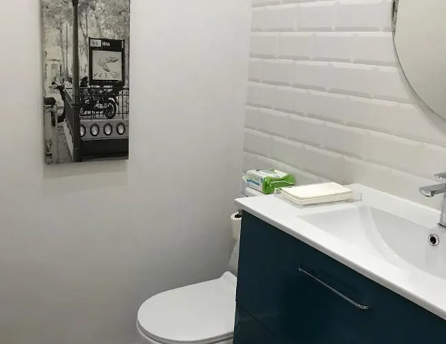 New! Renovated, Centrally Located, Private Entrance, Terrace *