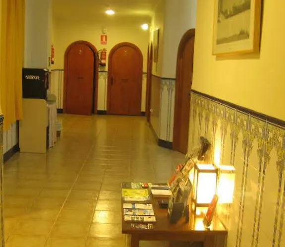 Tartessos בית הארחה