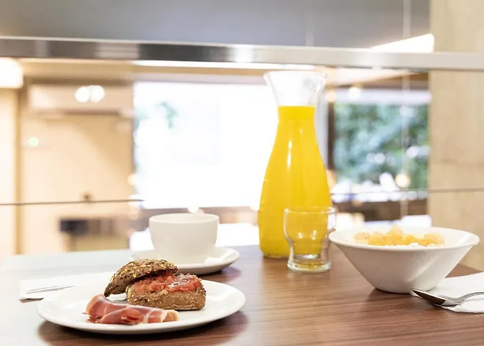 Sweet Continental Hotel 2*