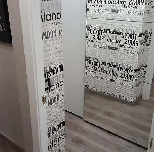 Moderno En El Parque De Cabecera 아파트 *