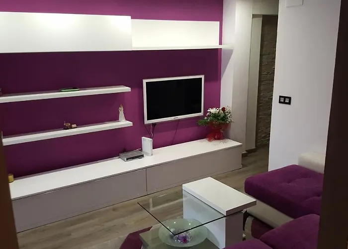 Moderno En El Parque De Cabecera 아파트 *