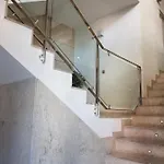 Galileo Flats - Palacio De Congresos Lägenhetshotell 2*