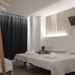 Bed & Breakfast Art&flats
