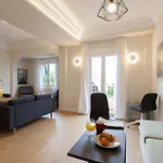 Near The Marina, Apartament *