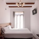 Hotel 19-30