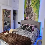 Casa Isa 아파트