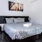 Apartment Catedral Reina *