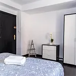 Apartment Catedral Reina *